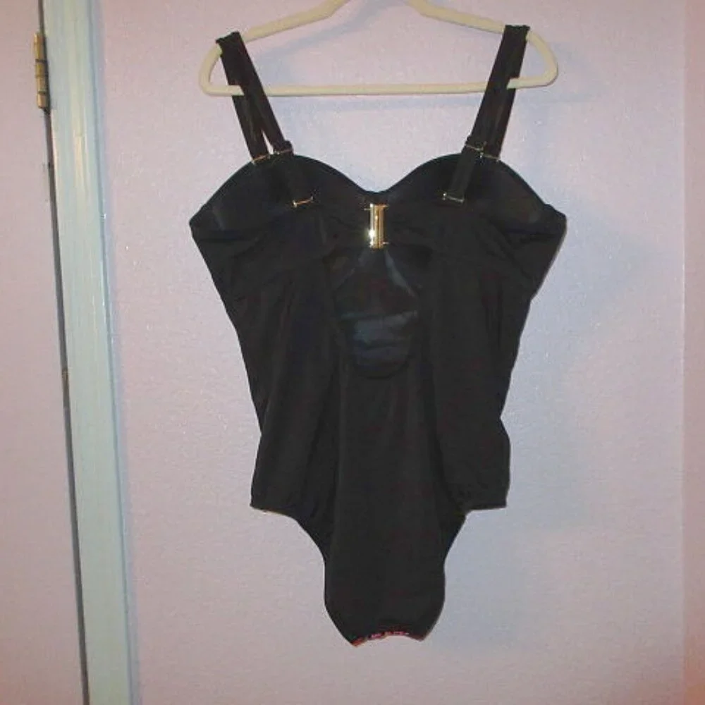 Swimsuits Ruched Underwire One Piece Swimsuit 18 Dark Floral Tummy Control NWT